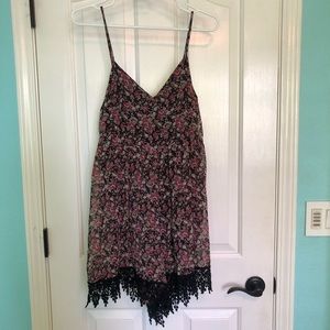 Sleeveless floral romper